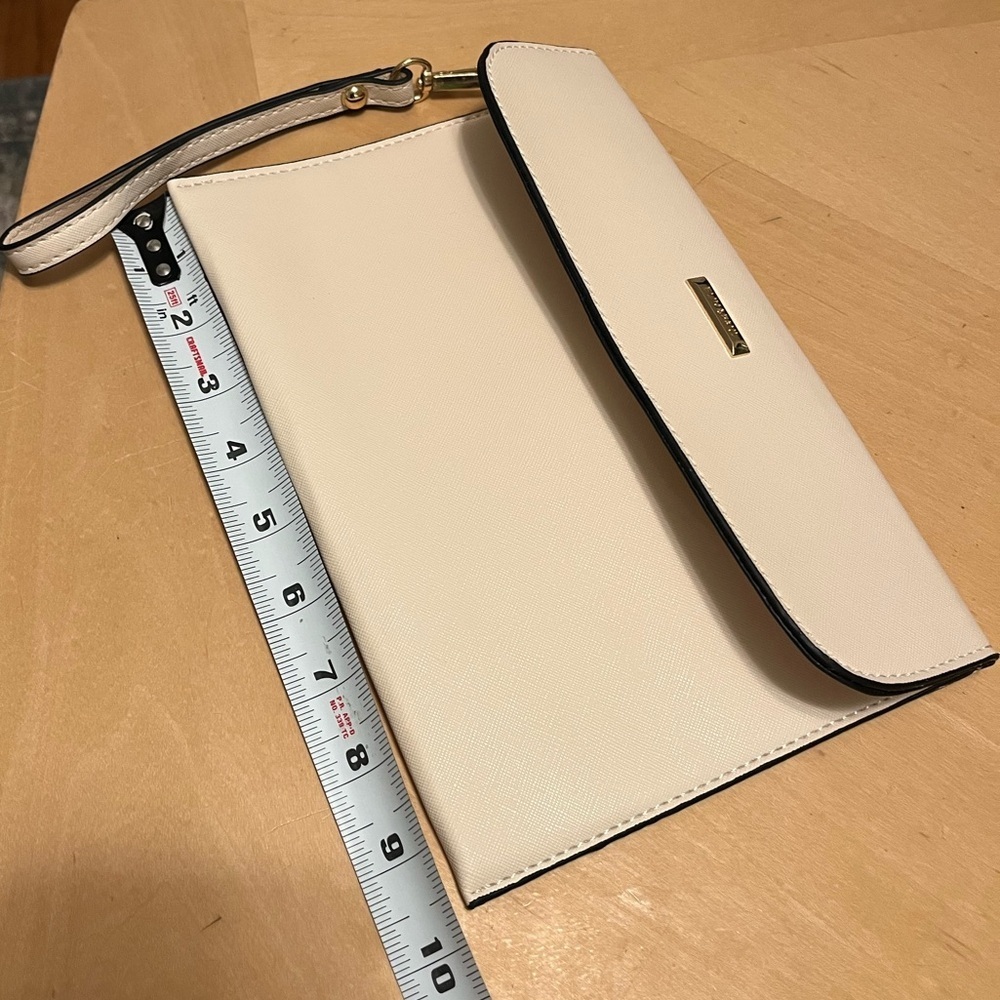 Elim & Paul Sophisticated Cream Wristlet Clutch - Picture 11 of 12